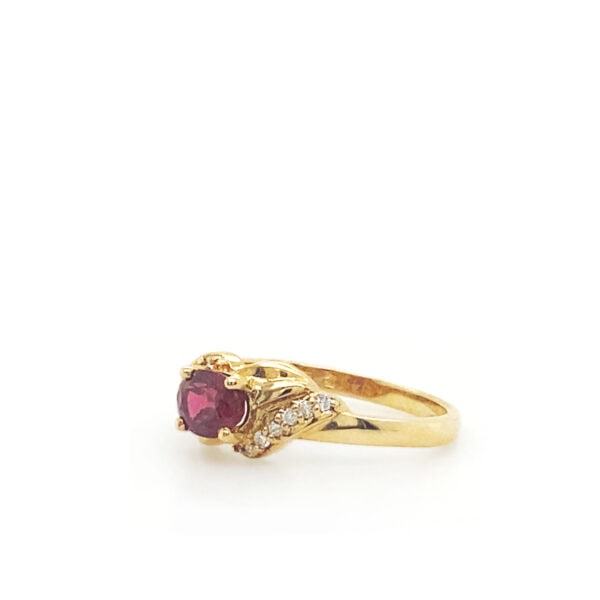 oval garnet ring