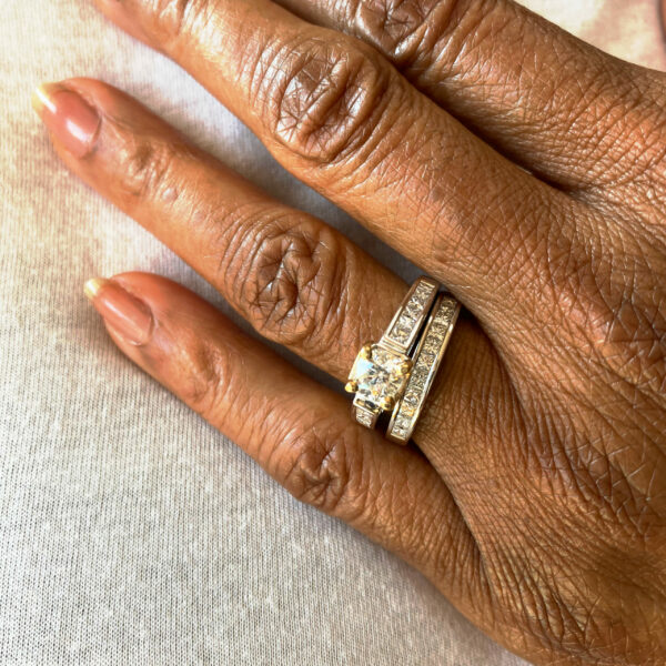 custom jewelry ring