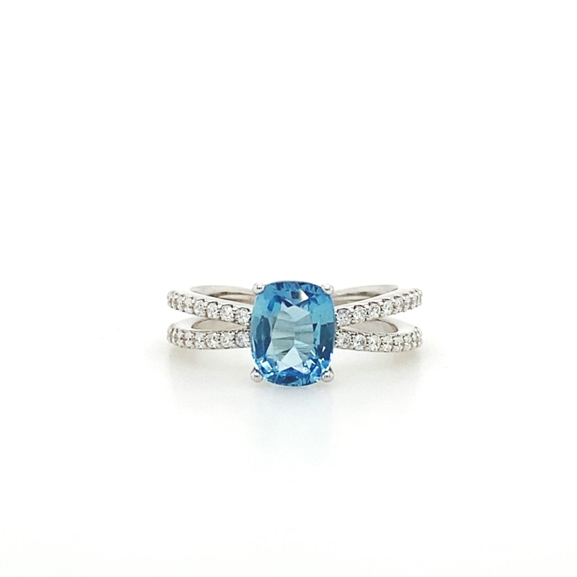 Split Shank Aquamarine and Diamond Ring