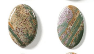 Bloodstone color varies