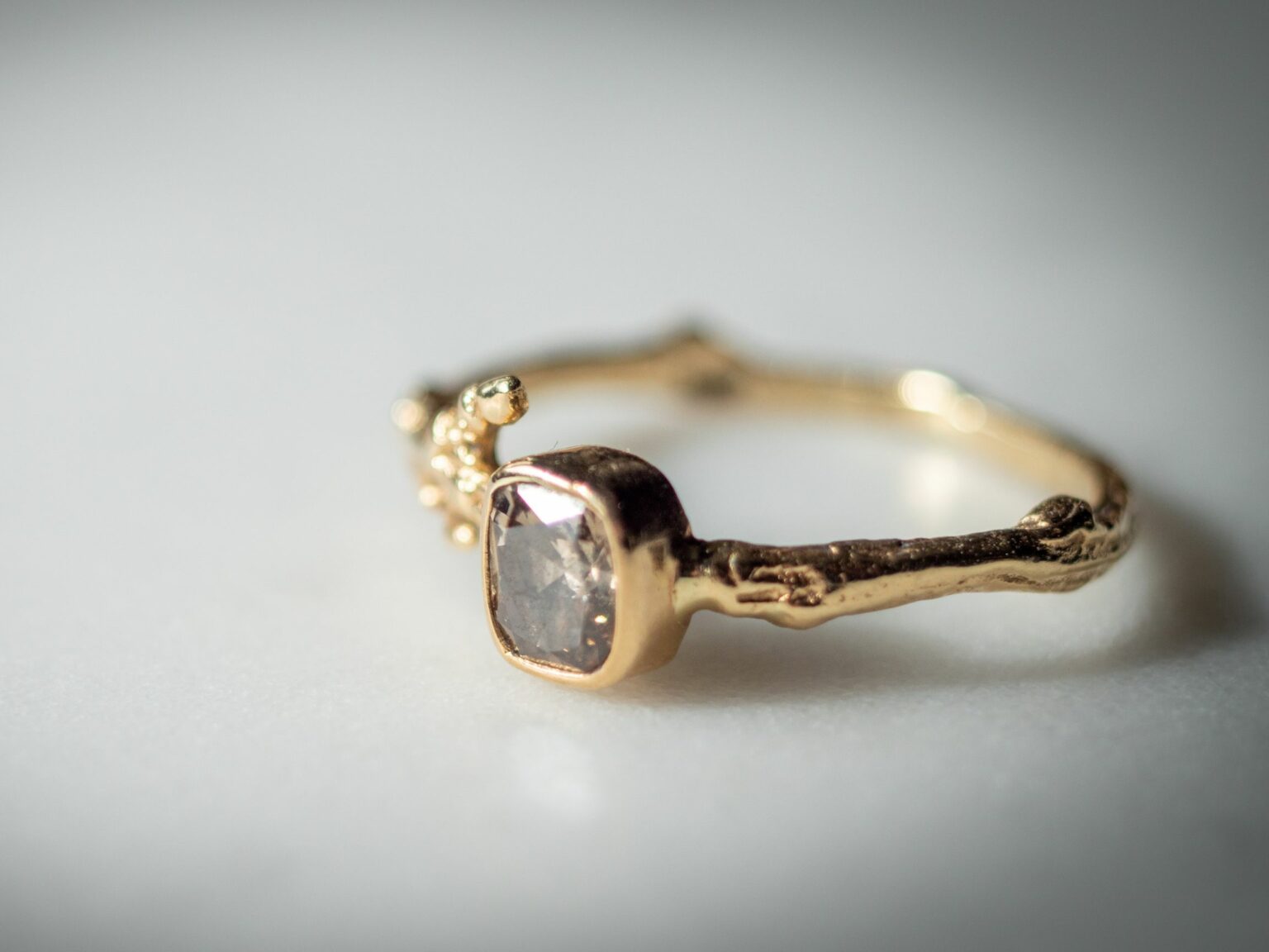 What is a Promise Ring? The True Meaning