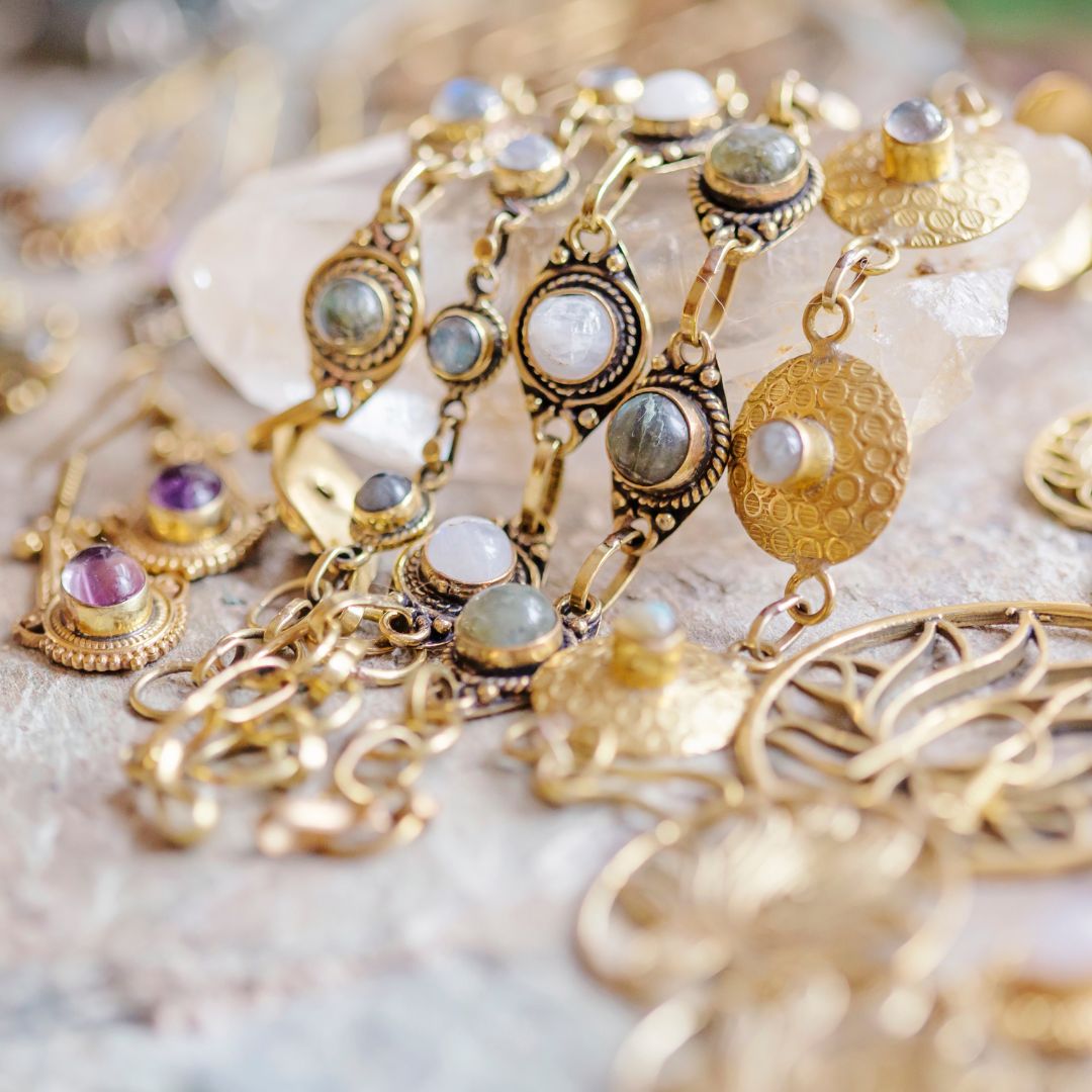 How to Keep Necklaces From Tangling